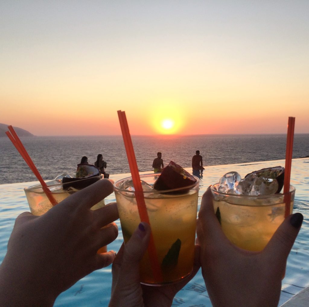 Ios Pathos Sunset Lounge girls drinks sunset