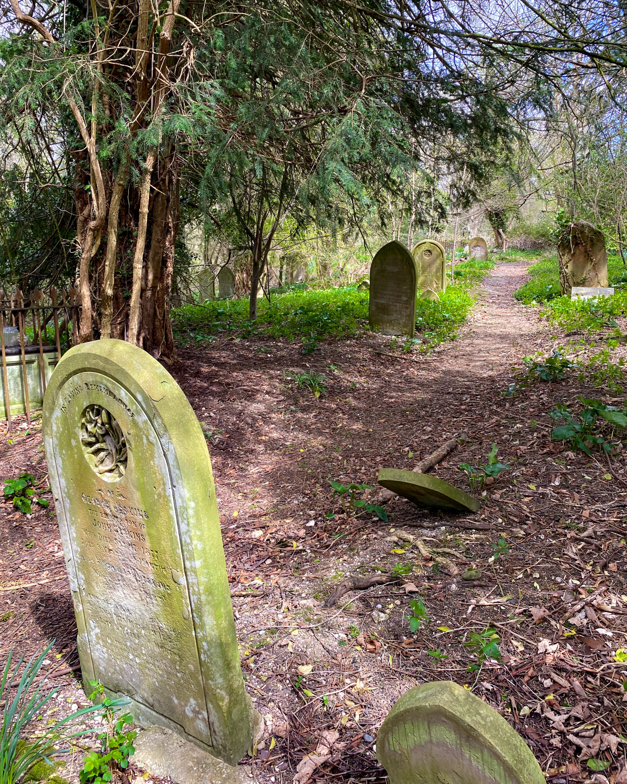 Great Missenden Graveyard 