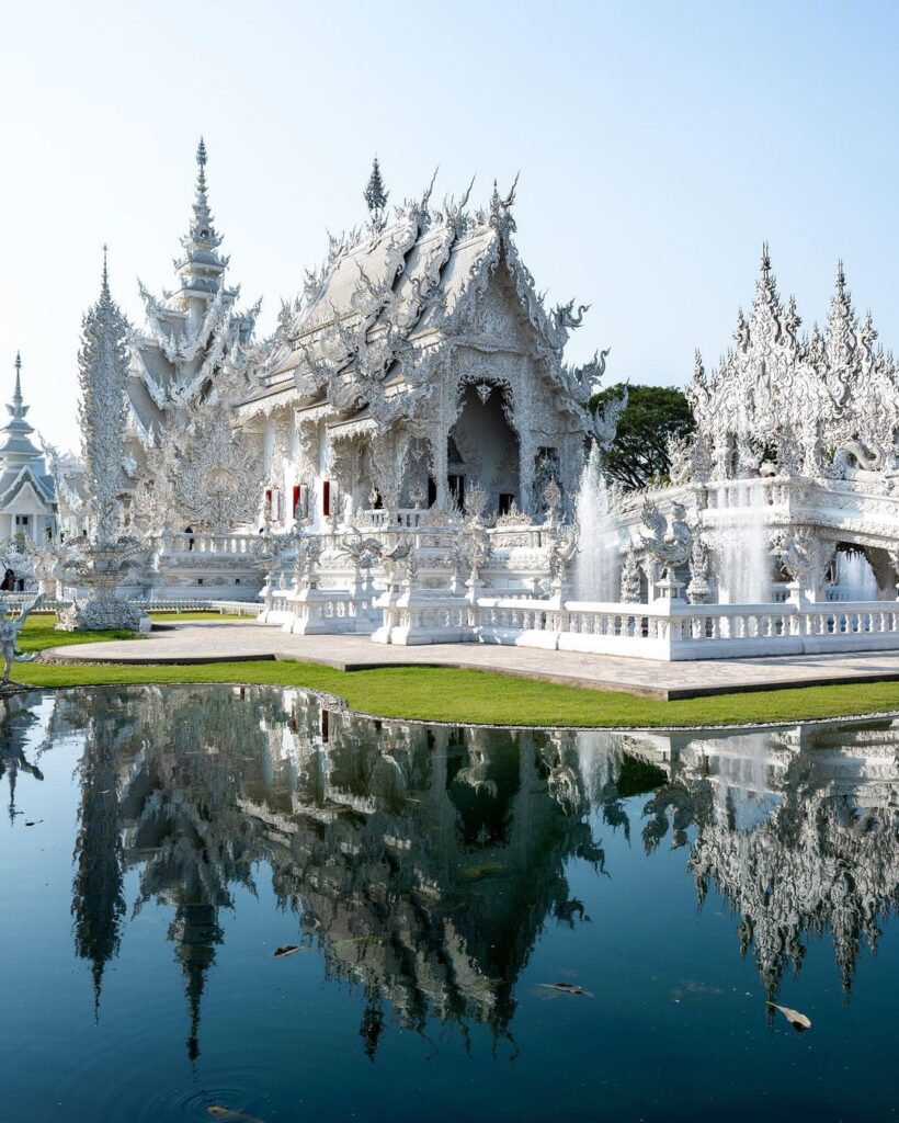 Wat Rong Khun White Temple Chiang Rai Sarah Latham Copyright DO NOT USE