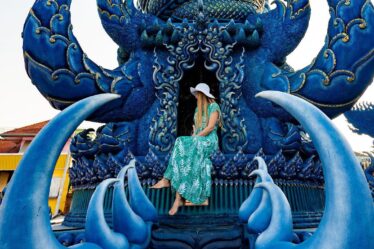 Wat Rong Suea Ten Blue Temple Chiang Rai Sarah Latham Copyright DO NOT USE